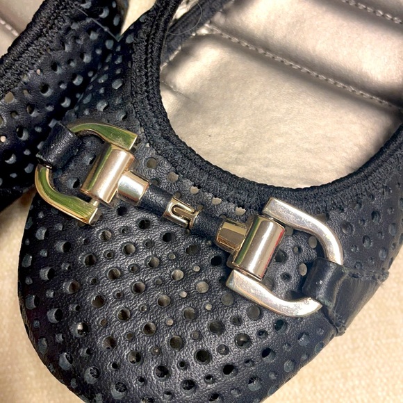 SOLD. Women’s shoes/flats, me Too, size 7M,black - Picture 5 of 10